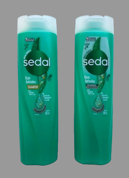 Two bottles of SEDAL Defined Curls shampoo and conditioner, each with a volume of 300ml, labeled for Mexican hair.